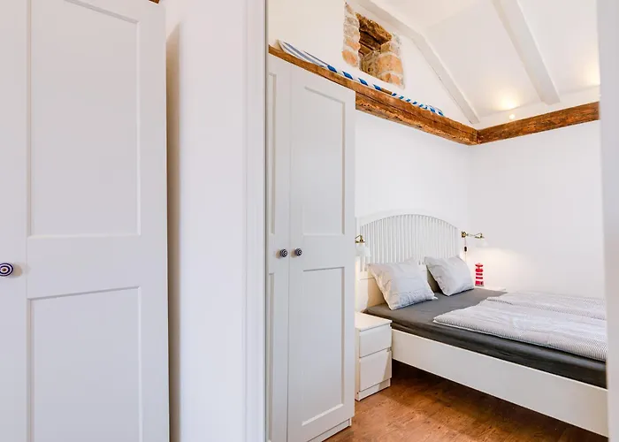 Kuca Koza-apartment Elisa * Punat