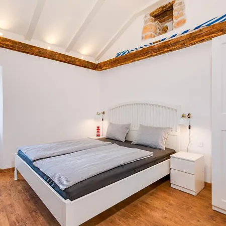 Kuca Koza-apartment Elisa Lägenhet Punat